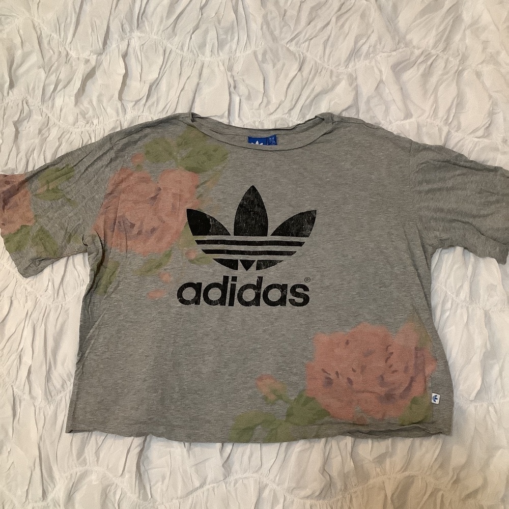 Adidas Loose Flower Croped Graphic Tee.